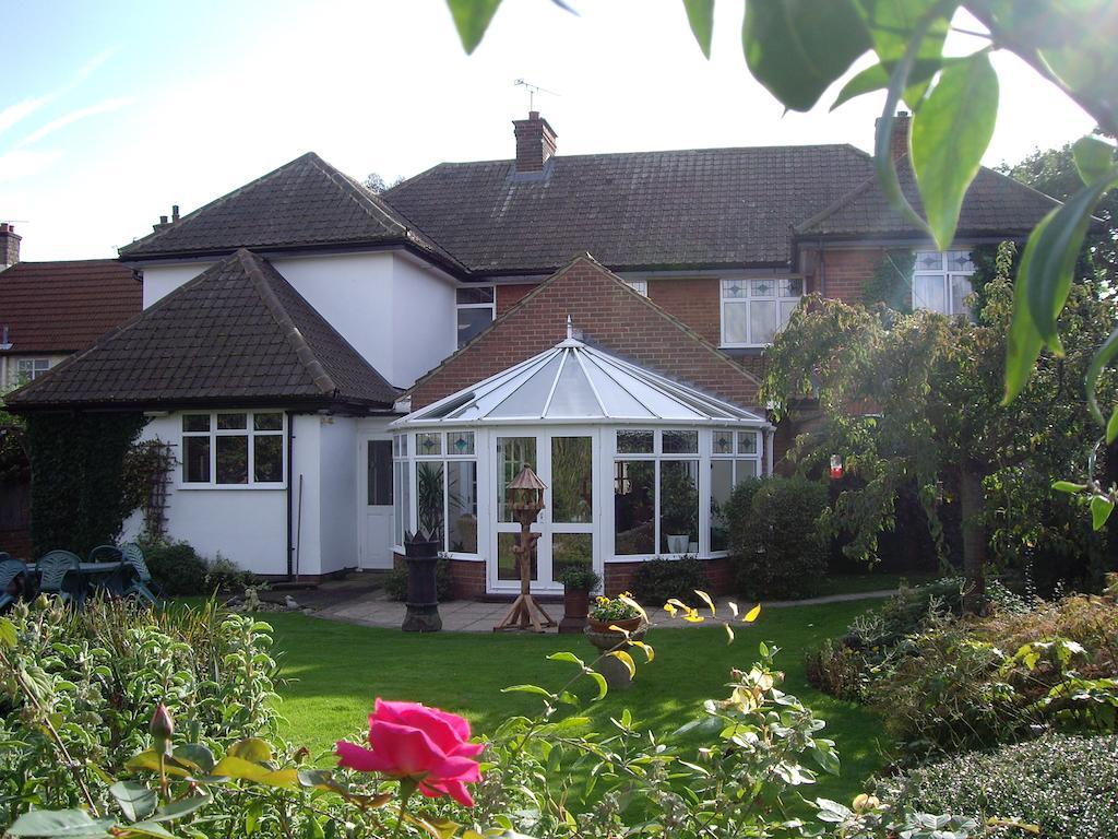 Harwood House B&B Great Dunmow Exterior photo