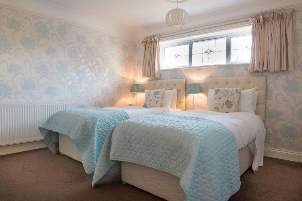 Harwood House B&B Great Dunmow Exterior photo